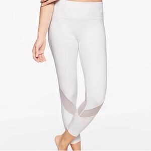 ATHLETA Eclipse 7/8 Tight Workout Pants white leggings 
size medium